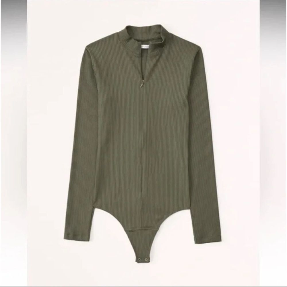 Abercrombie & Fitch Terracotta long sleeve Ribbed Bodysuit size Small